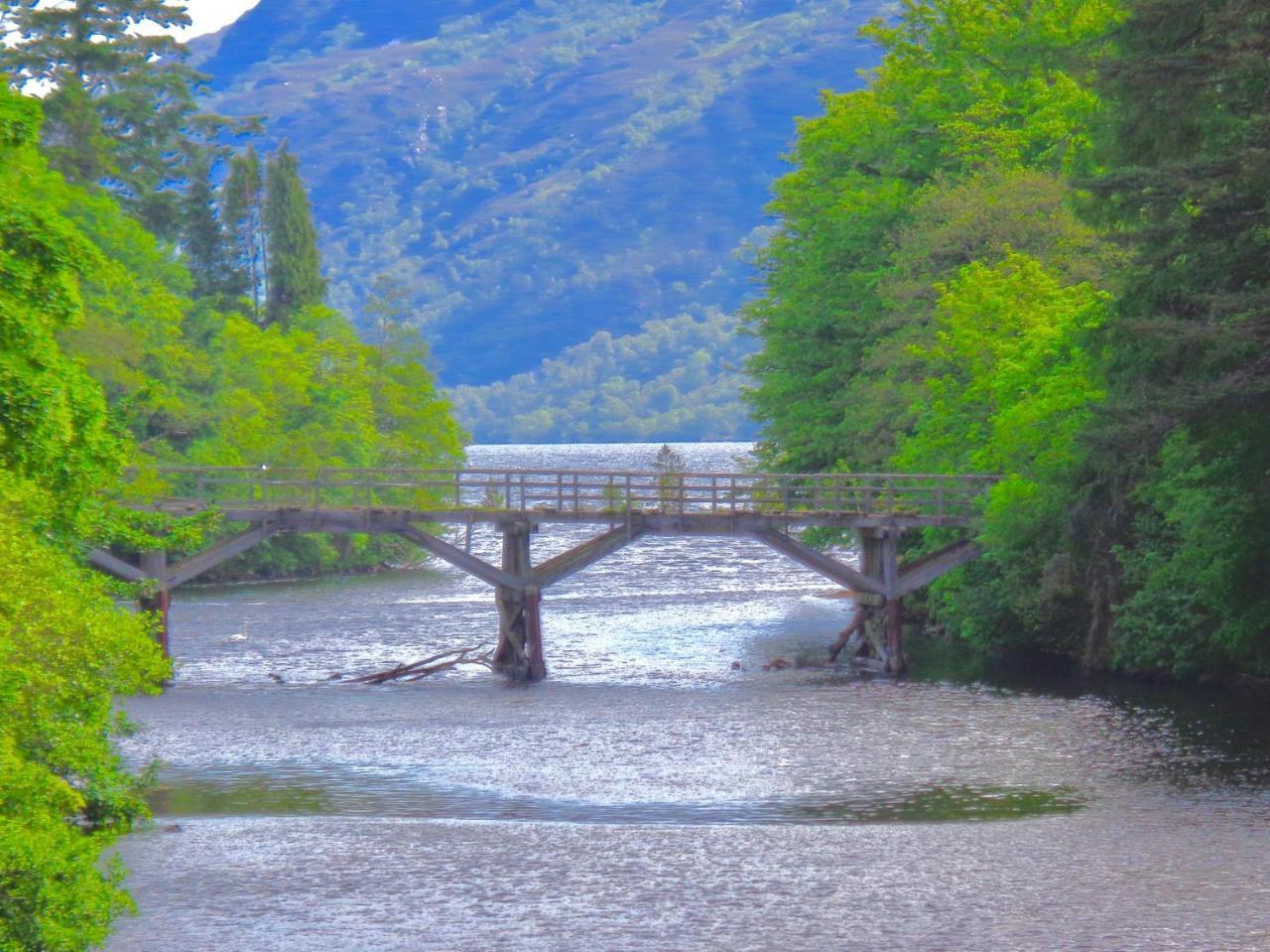 Loch Ness Highland Cottages With Partial Loch View インバーモリストン エクステリア 写真